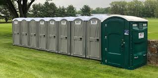 Best VIP or Luxury Restroom Trailers  in Saltillo, MS